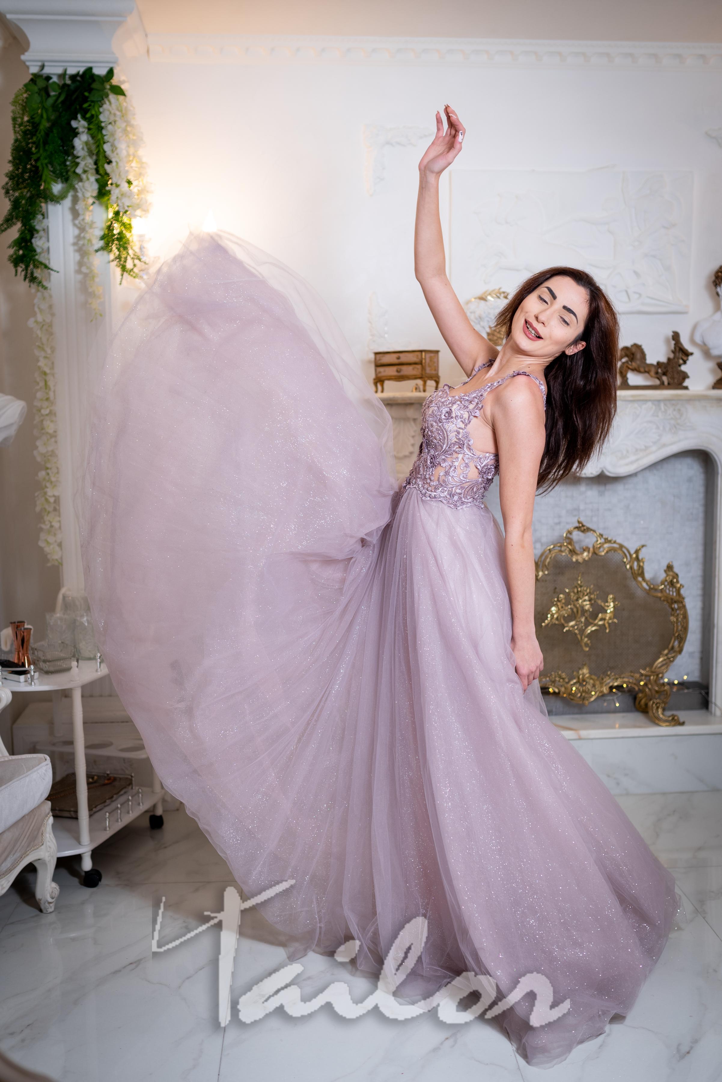 бална рокля lilac